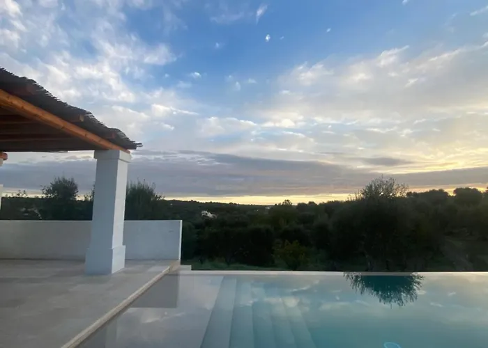 וילה Trulli Cicerali , Trulli Design Con Piscina Panoramica אוסטוני